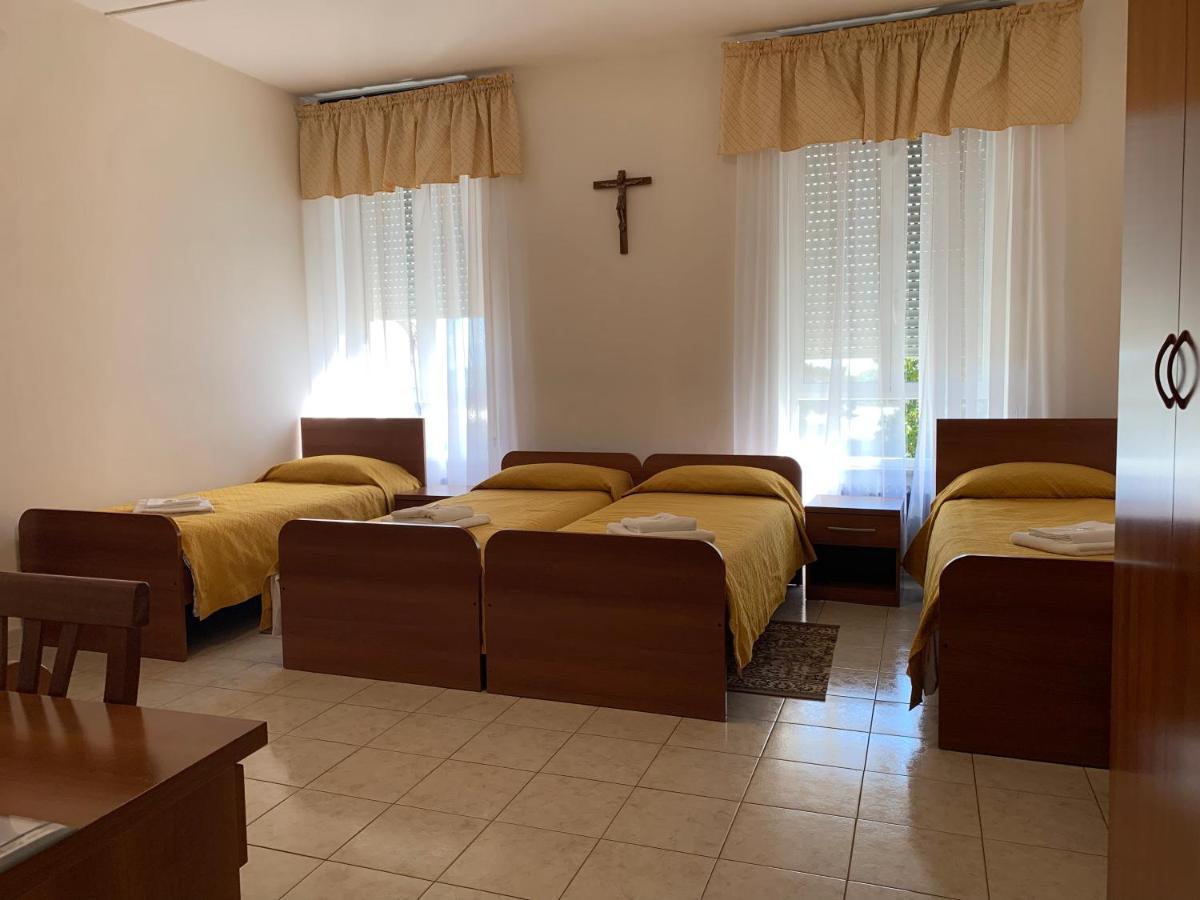 Casa Per Ferie Jpii Dom Polski Рим Экстерьер фото